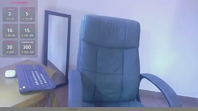 Olivia11  online show from 02/12/26, 01:50