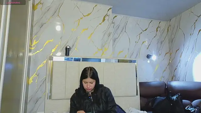 Snapshot of Olivia11_ chatting on 05/22/26, 12:44 Olivia11 online show from 05/22/26, 12:44