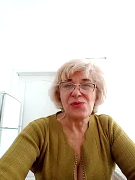 52MiaLove02 online show from 11/26/25, 10:27