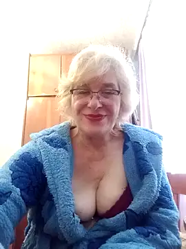 52MiaLove02 online show from 05/10/26, 08:30