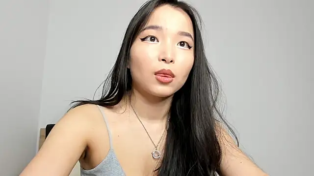 Soyun Mia online show from 04/03/26, 02:15