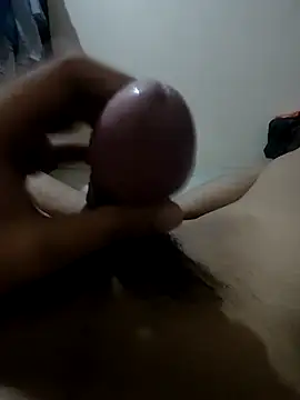 Snapshot of pune_guy_111 chatting on 11/08/25, 06:40 pune guy 111 online show from 11/08/25, 06:40