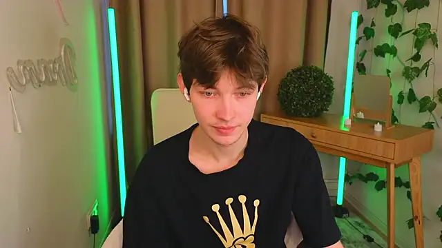  Den1s  online show from 02/27/26, 01:00