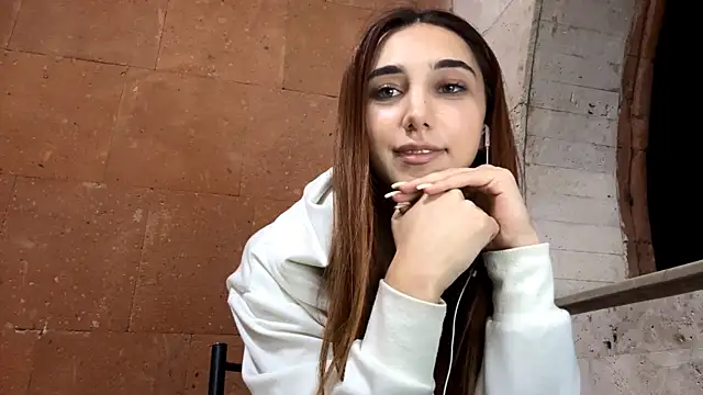 Snapshot of LinaMour chatting on 09/08/25, 10:20 LinaMour online show from 09/08/25, 10:20