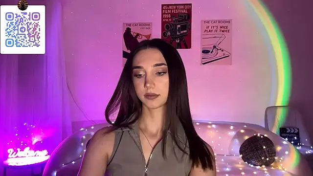 LinaMour online show from 04/16/26, 10:12