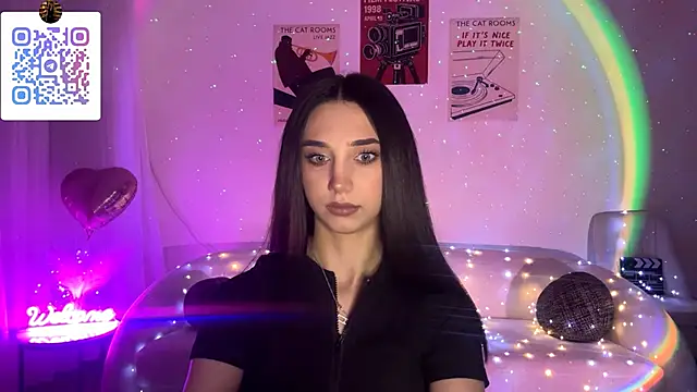 LinaMour online show from 04/21/26, 10:23