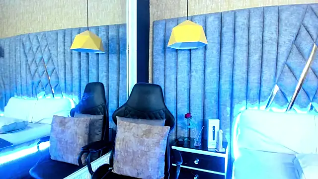 SkylerBloomm online show from 02/16/26, 03:35