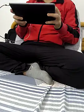 yazinyazin1 online show from 11/01/25, 09:11