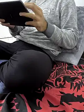 yazinyazin1 online show from 11/08/25, 11:25