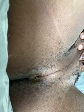 Snapshot of fitsexyman chatting on 12/16/25, 11:48 fitsexyman online show from 12/16/25, 11:48