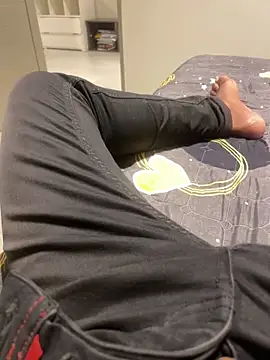 Snapshot of fitsexyman chatting on 03/29/26, 04:51 fitsexyman online show from 03/29/26, 04:51