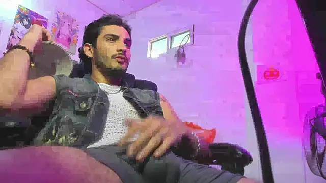 Snapshot of LovexJuxn_ chatting on 10/30/25, 01:01 LovexJuxn  online show from 10/30/25, 01:01