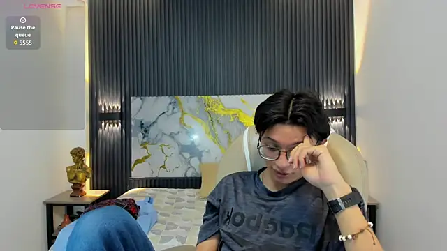 SantiagoRusso18 online show from 12/02/25, 02:50