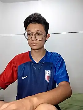 SantiagoRusso18 online show from 01/16/26, 02:54