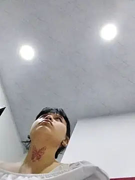 Eva Clark01 online show from 12/21/25, 12:51