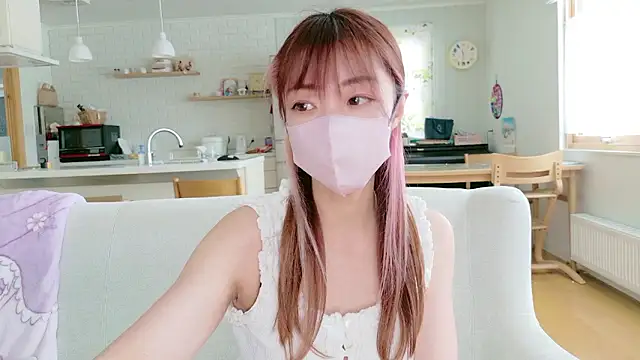 SUZU 1201 online show from 02/15/26, 02:30