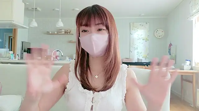 Snapshot of SUZU_1201 chatting on 04/30/26, 12:39 SUZU 1201 online show from 04/30/26, 12:39