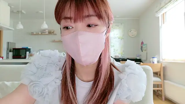 Snapshot of SUZU_1201 chatting on 05/15/26, 12:39 SUZU 1201 online show from 05/15/26, 12:39