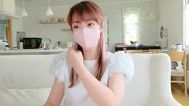 Snapshot of SUZU_1201 chatting on 05/26/26, 12:17 SUZU 1201 online show from 05/26/26, 12:17