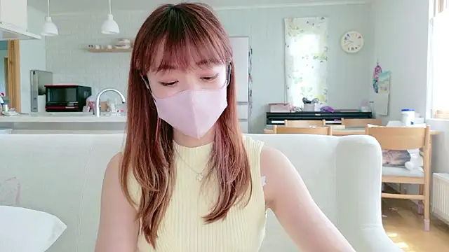 Snapshot of SUZU_1201 chatting on 05/28/26, 12:41 SUZU 1201 online show from 05/28/26, 12:41