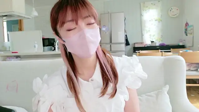Snapshot of SUZU_1201 chatting on 05/31/26, 12:41 SUZU 1201 online show from 05/31/26, 12:41
