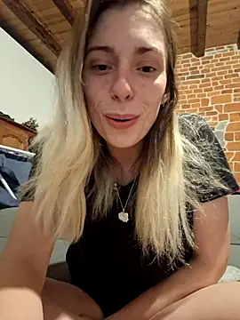 Snapshot of SexyAlya chatting on 10/24/25, 11:45 SexyAlya online show from 10/24/25, 11:45