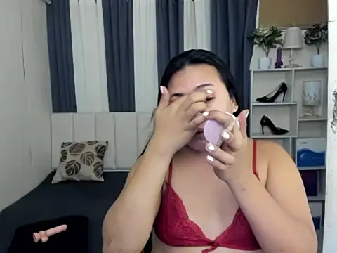 TsUncutKaren online show from 02/11/26, 05:34