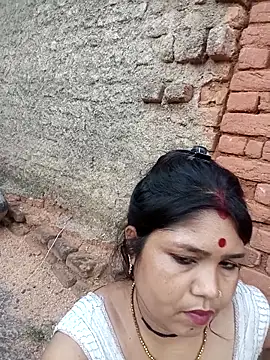 Priya tyagi online show from 09/14/25, 12:15