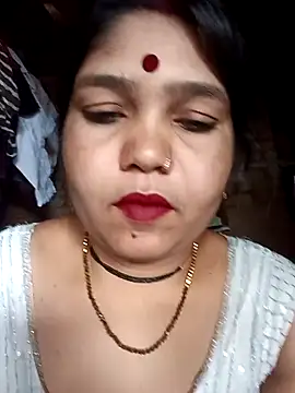 Priya tyagi online show from 09/18/25, 11:01