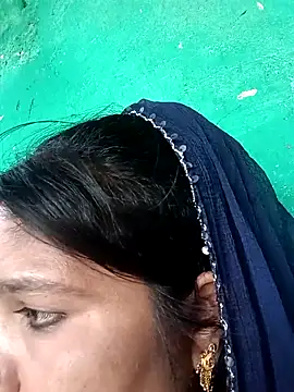 Priya tyagi online show from 09/23/25, 11:57