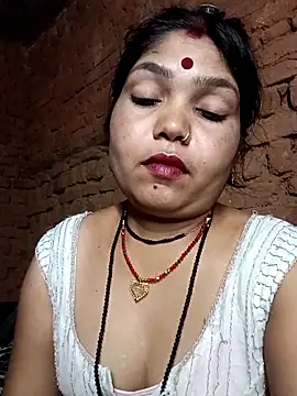Priya tyagi online show from 09/26/25, 06:45