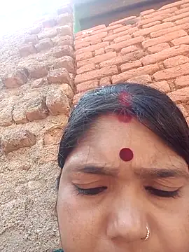 Priya tyagi online show from 09/27/25, 07:24