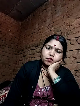 Priya tyagi online show from 09/28/25, 08:31