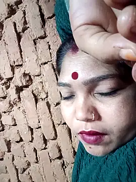 Priya tyagi online show from 09/28/25, 08:36