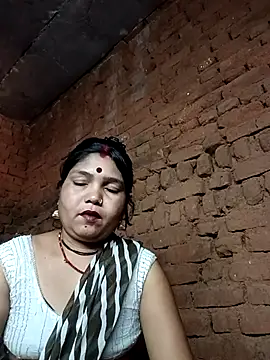 Priya tyagi online show from 10/11/25, 06:56