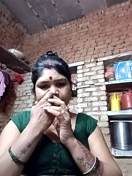 Priya tyagi online show from 10/12/25, 02:05