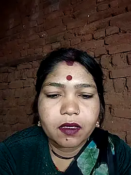Priya tyagi online show from 10/15/25, 12:22