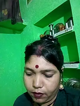 Priya tyagi online show from 10/19/25, 11:27