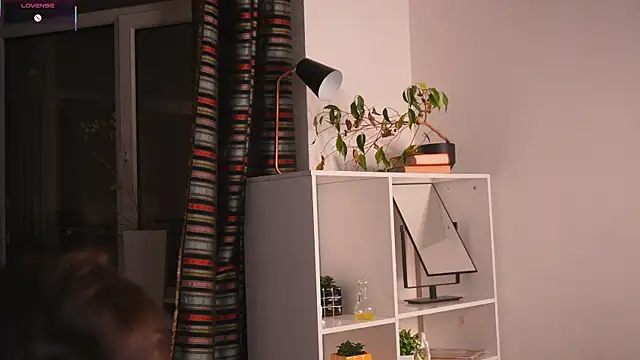 Snapshot of ttragedienne chatting on 12/19/25, 02:29 ttragedienne online show from 12/19/25, 02:29