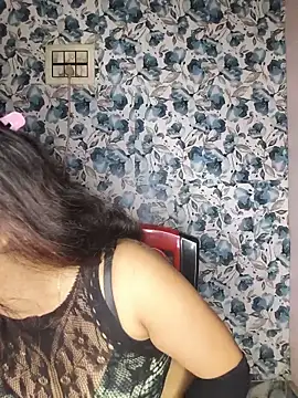 Snapshot of yours_sugar_babe chatting on 06/04/26, 10:43 yours sugar babe online show from 06/04/26, 10:43