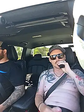 Snapshot of brokecountrylads chatting on 10/14/25, 01:50 brokecountrylads online show from 10/14/25, 01:50