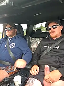 Snapshot of brokecountrylads chatting on 02/03/26, 03:04 brokecountrylads online show from 02/03/26, 03:04