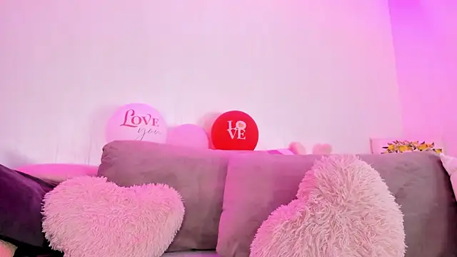 RileyNox online show from 04/27/26, 03:15