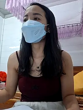 Snapshot of LazdyLy chatting on 09/18/25, 01:35 LazdyLy online show from 09/18/25, 01:35