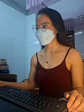 Snapshot of LazdyLy chatting on 09/19/25, 05:57 LazdyLy online show from 09/19/25, 05:57