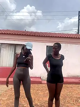 Melanin2002 online show from 11/27/25, 08:16