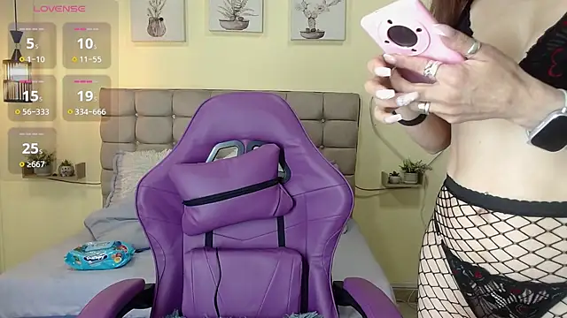  naomi s online show from 07/22/26, 01:25