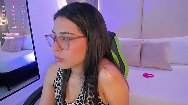 Snapshot of desireee_ chatting on 02/10/26, 01:48 desireee online show from 02/10/26, 01:48