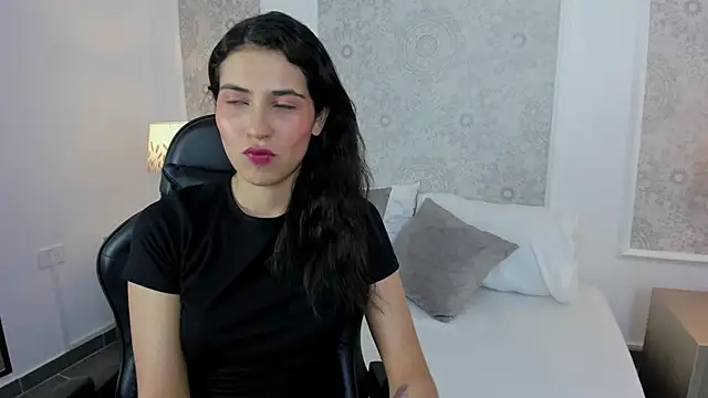 desireee  online show from 05/06/26, 07:19