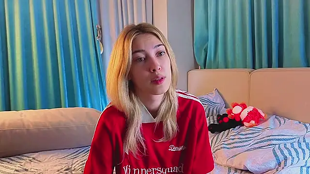 AngelicRice online show from 12/04/25, 11:30